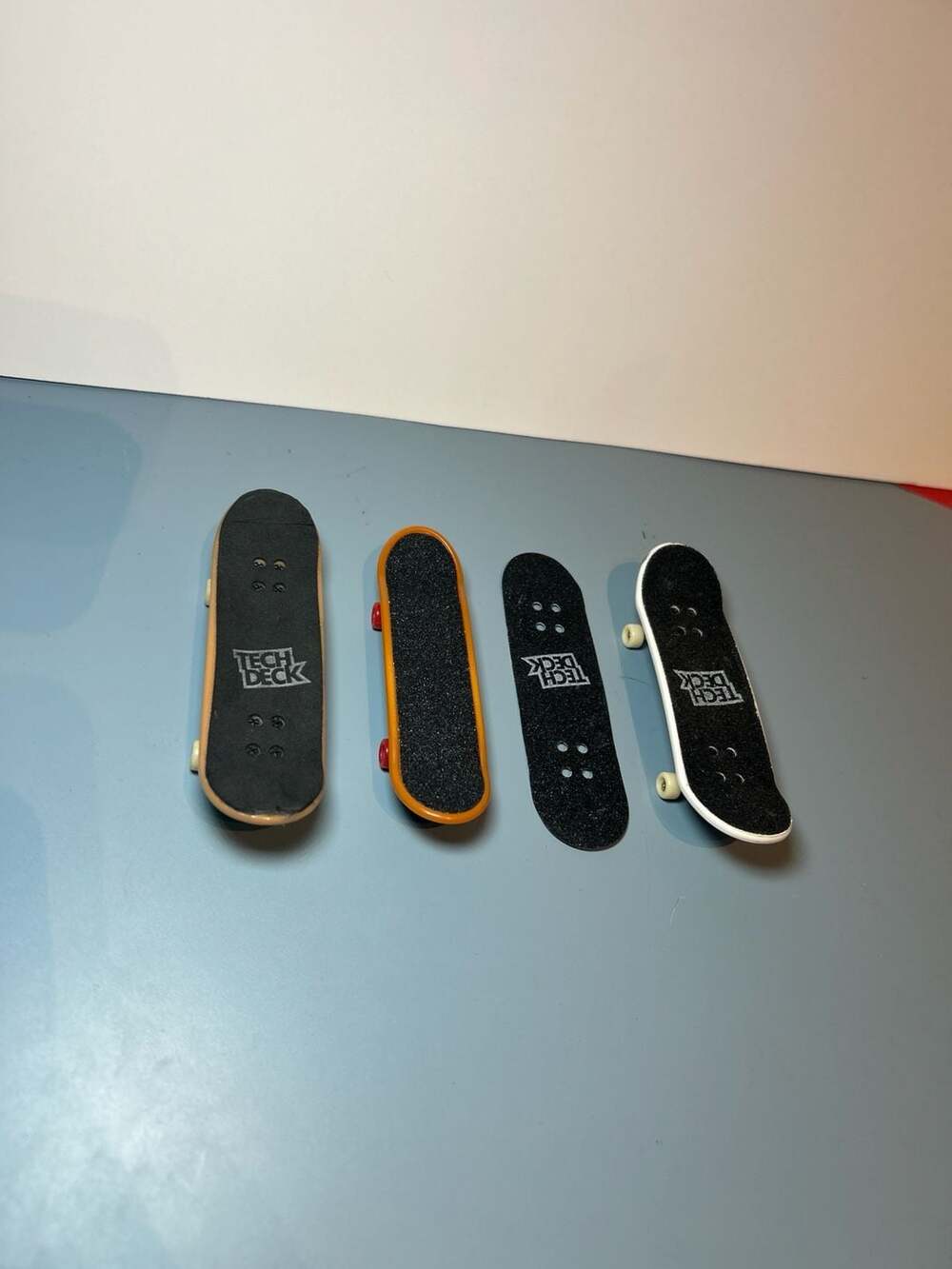 Lot Tech Deck Fingerboards - Blind, Alien Workshop, and Samurai Graphics